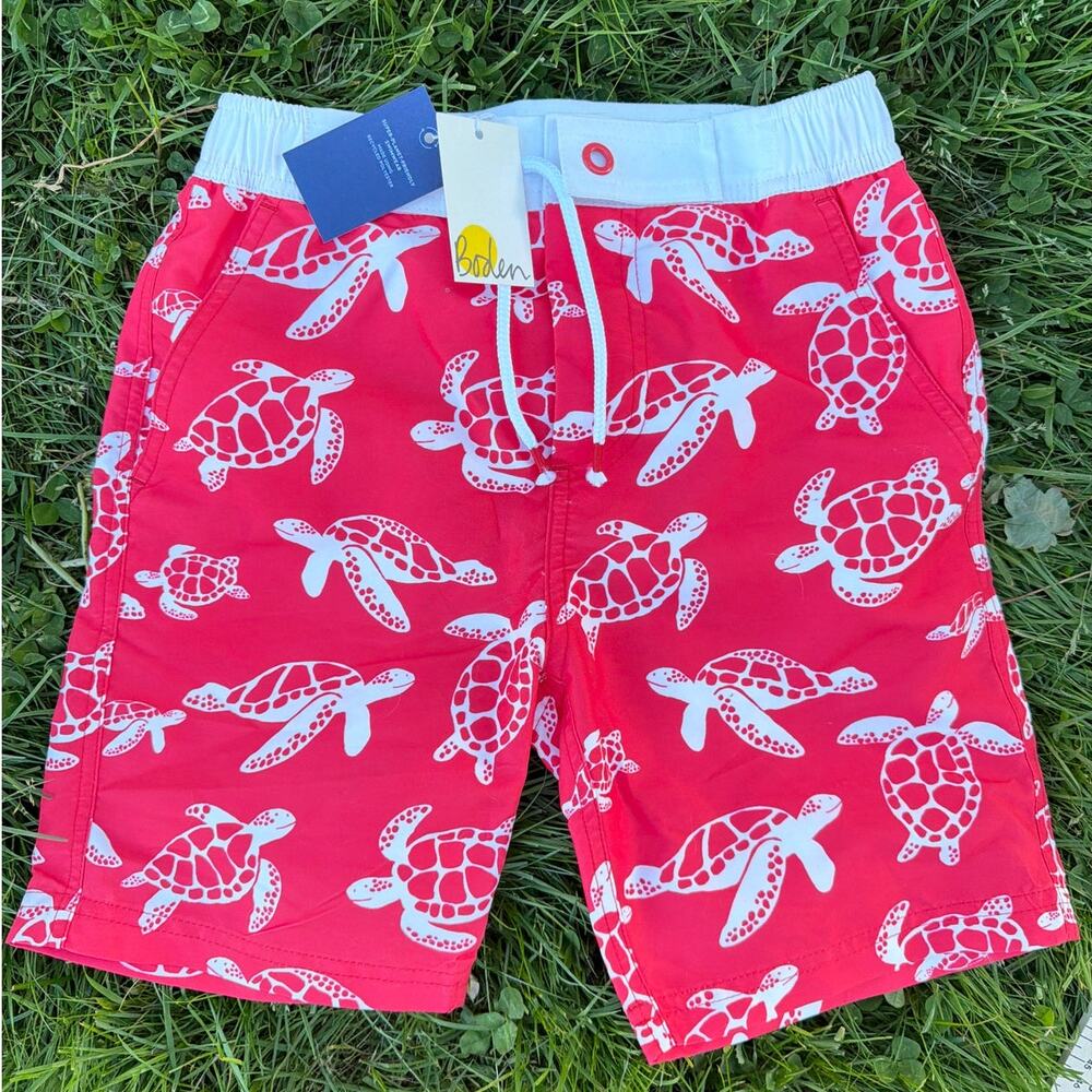 NWT Mini Boden Boys Coral Sea Turtle Swim Trunks Board Shorts (Size 8Y-9Y)